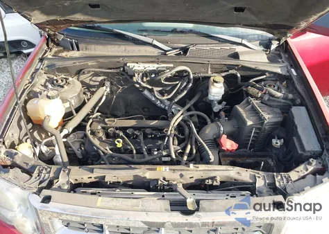 2009 Ford Escape Xlt z USA, uszkodzony, nr VIN 1FMCU03719KB80287